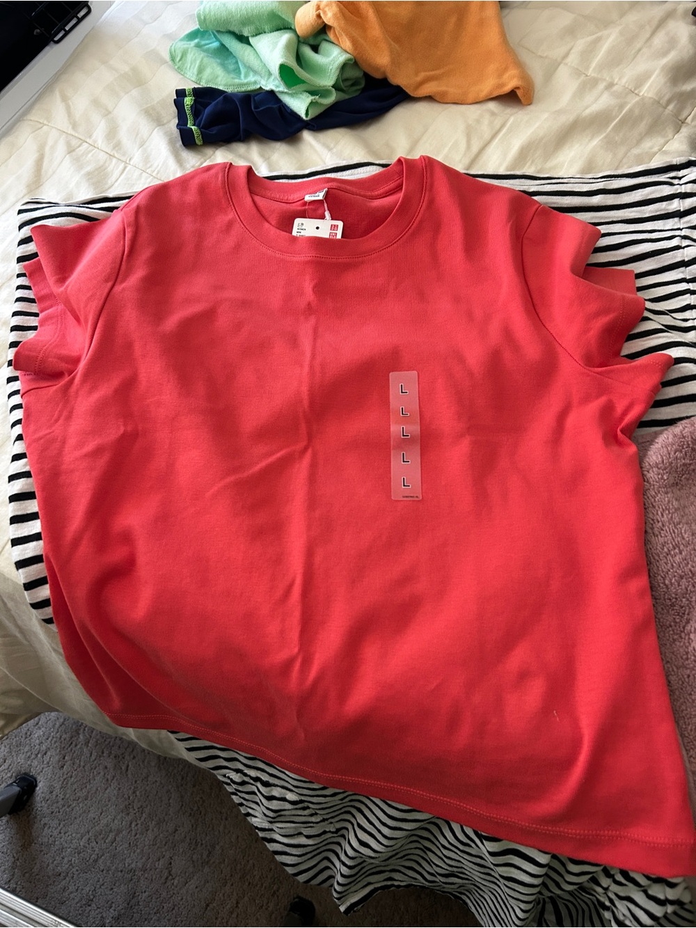 Uniqlo Coral-Red Short-Sleeve Crewneck Tee